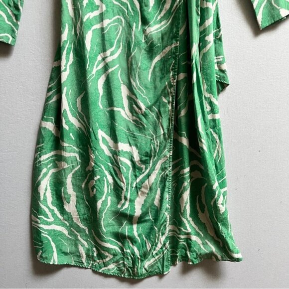 Selected Femme Long-Sleeve Marble-Print Midi Wrap Dress Sz 38/ 8 - Picture 4 of 12